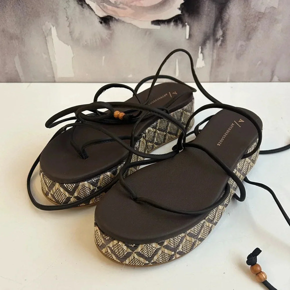 ! NEW ANTHROPOLOGIE woven platform tie up sandals - Picture 4 of 5